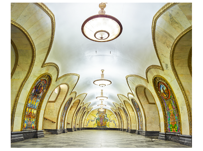 Станция метро Новослободская